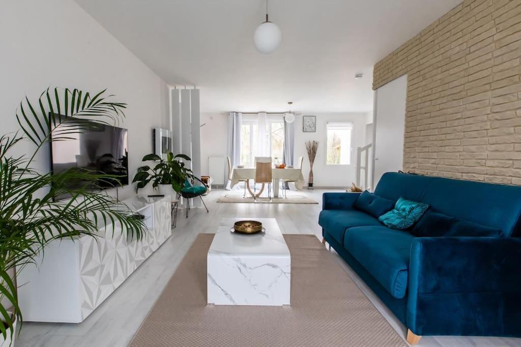 Ferienwohnung Forest Chic : Maison San Marina Parmain Exterior foto