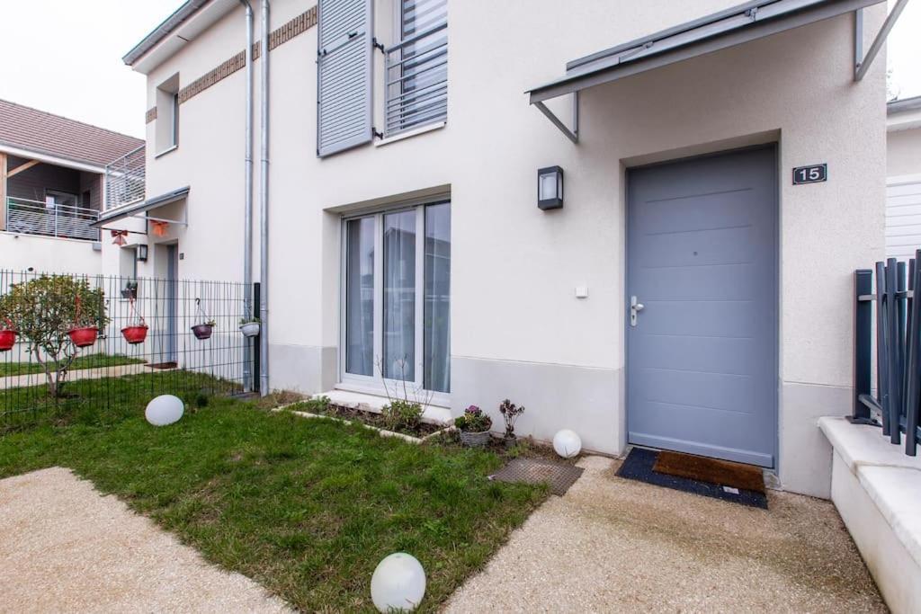 Ferienwohnung Forest Chic : Maison San Marina Parmain Exterior foto