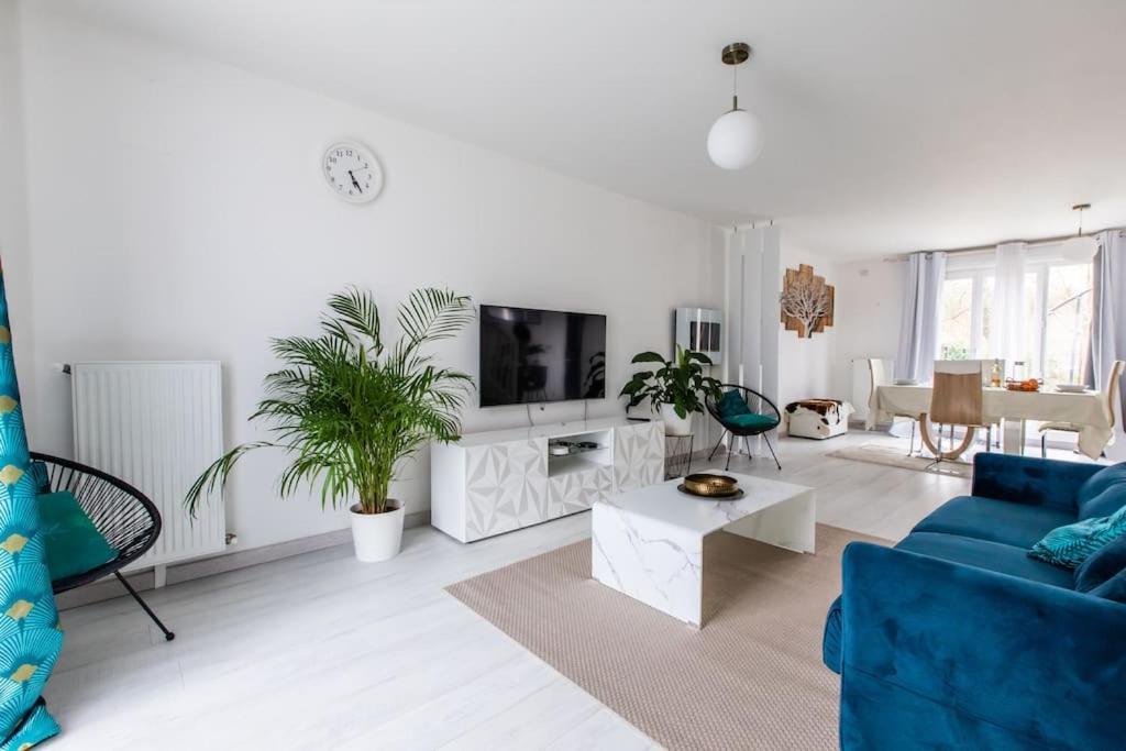 Ferienwohnung Forest Chic : Maison San Marina Parmain Exterior foto