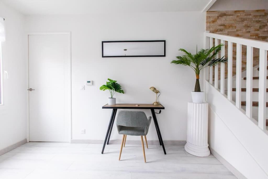 Ferienwohnung Forest Chic : Maison San Marina Parmain Exterior foto